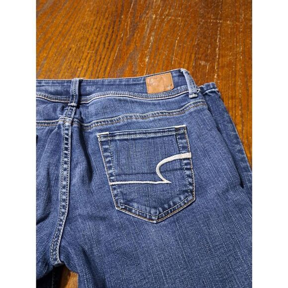 Size 6 Short American Eagle Stretch Original Bootcut Denim Blue Jeans w Pockets - Picture 3 of 4